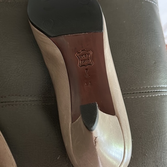 Bruno Magli heels - Picture 3 of 7